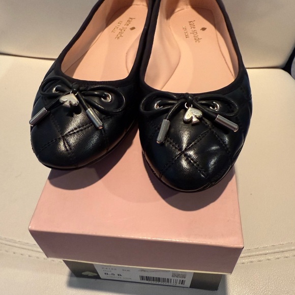Kate Spade Pauline Black Patent Quilted Leather Flats 8.5 New - Picture 2 of 9